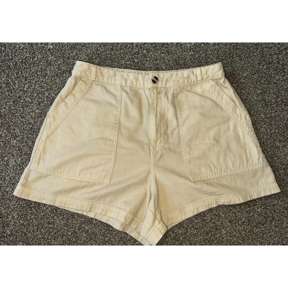 Women’s Beige Utility Shorts Universal Thread Size 10 Medium Waist Cotton Twill
